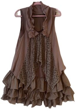 Ryu Beige Sleeveless Ruffled Tier Lace-Front Midi Dress